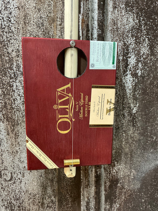 "Olly V" Regular Cigar Box Bullet Banjo