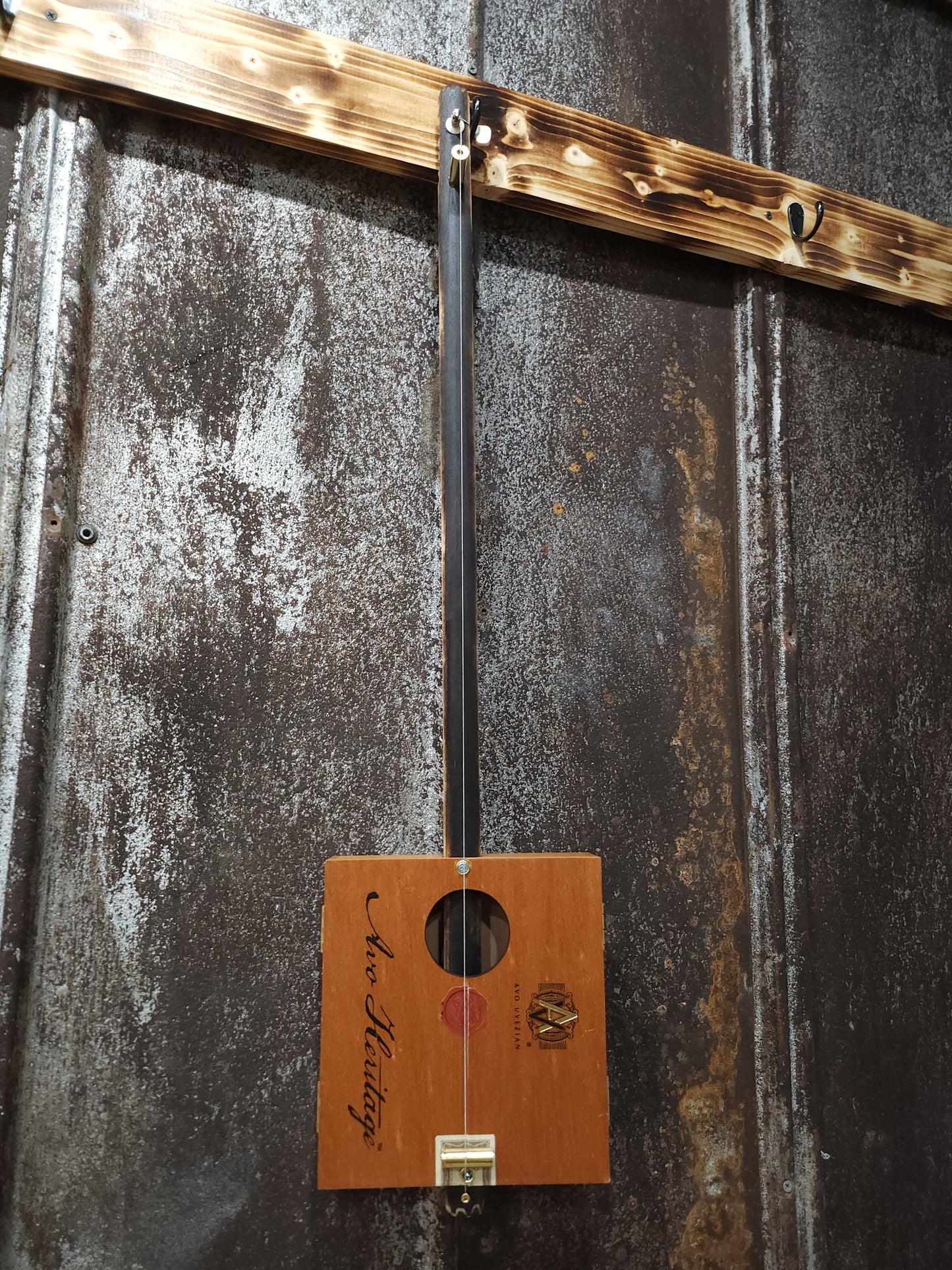 "Royal Mail" Premium Cigar Box Bullet Banjo