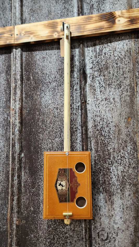 "Mountain Lion" Regular Cigar Box Bullet Banjo
