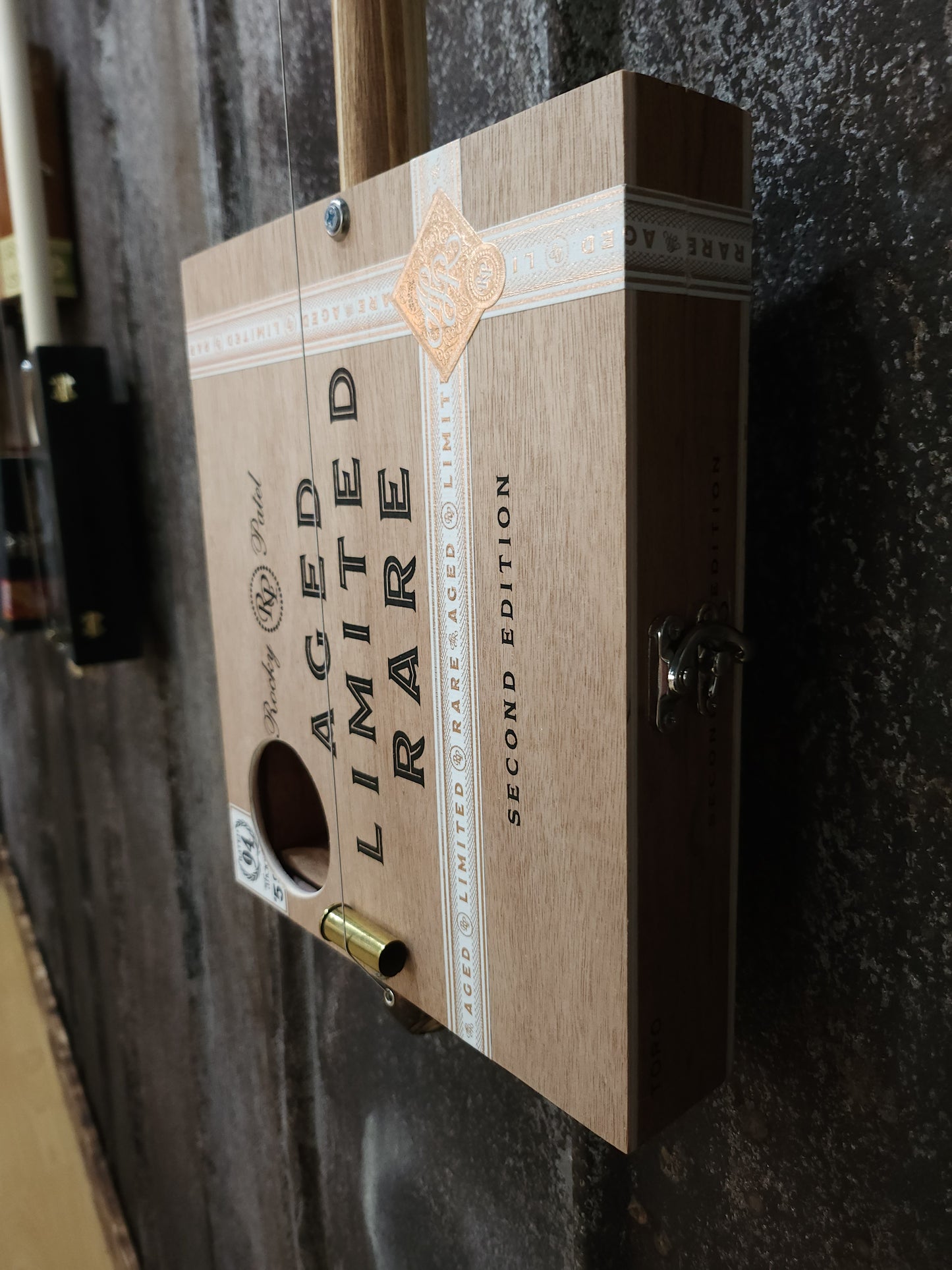 "Hole Shot" Premium Cigar Box Bullet Banjo