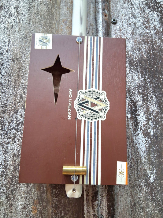 "Avo Star" Mini Cigar Box Bullet Banjo