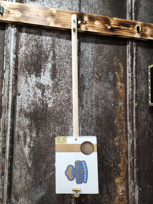 The "Tres Monedas De Oro" Regular Cigar Box Bullet Banjo
